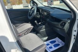 
										Fiat Doblo 1.3 Multijet 90 cv 2015 3 POSTI full									