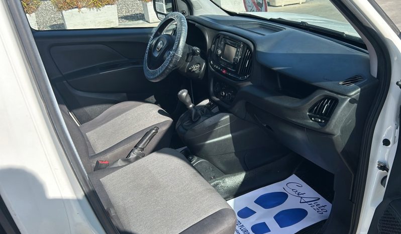 
								Fiat Doblo 1.3 Multijet 90 cv 2015 3 POSTI full									