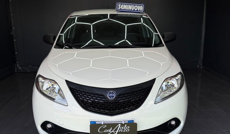 
								Lancia Ypsilon 1.2 Benz 69cv Platinum 11/2020 Nuova full									