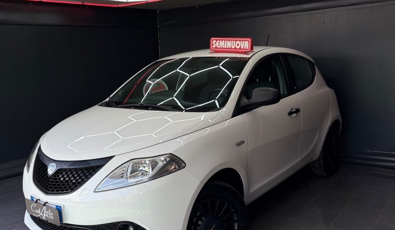 
								Lancia Ypsilon 0.9 TwinAir Gold 12/2020 full									