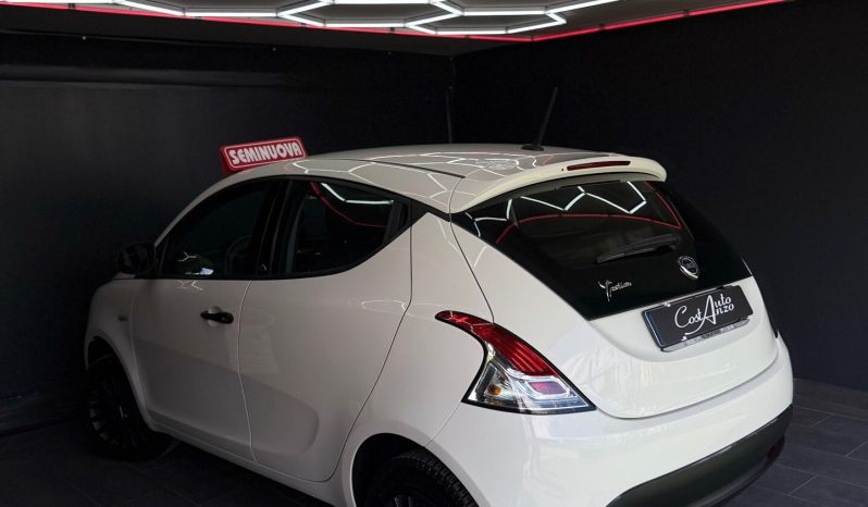 
								Lancia Ypsilon 0.9 TwinAir Gold 12/2020 full									