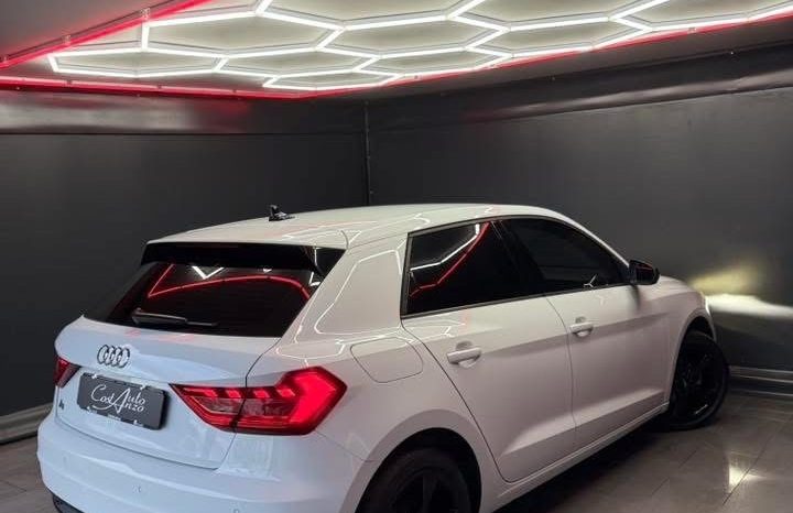 
								Audi A1 SPB 25 TFSI Identity Black 2020 full									