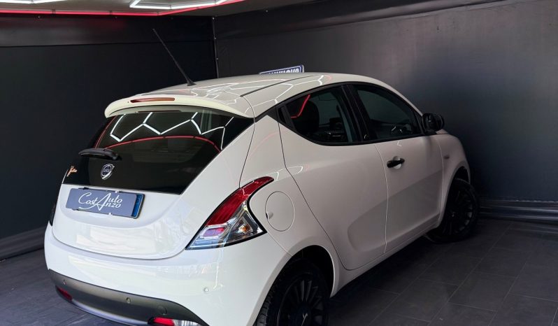 
								Lancia Ypsilon 1.2 Benz 69cv Platinum 11/2020 Nuova full									