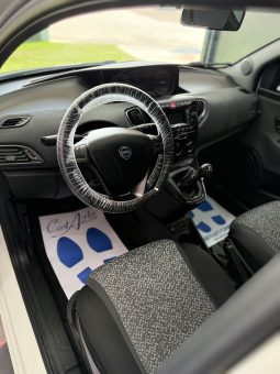 
										Lancia Ypsilon 0.9 TwinAir Gold 12/2020 full									