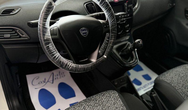 
								Lancia Ypsilon 0.9 TwinAir Gold 12/2020 full									