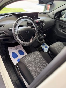 
										Lancia Ypsilon 1.2 Benz 69cv Platinum 11/2020 Nuova full									