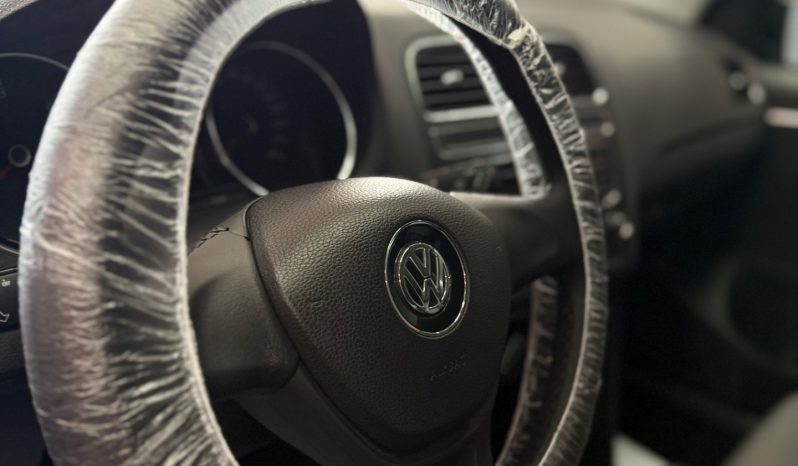 
								Volkswagen Polo 1.4 TDI 75cv BlueMotion Technology 2015 full									