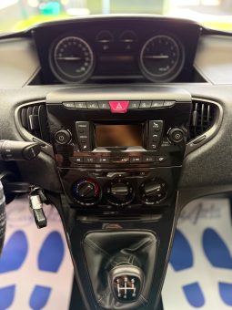 
										Lancia Ypsilon 1.2 Benz 69cv Platinum 11/2020 Nuova full									