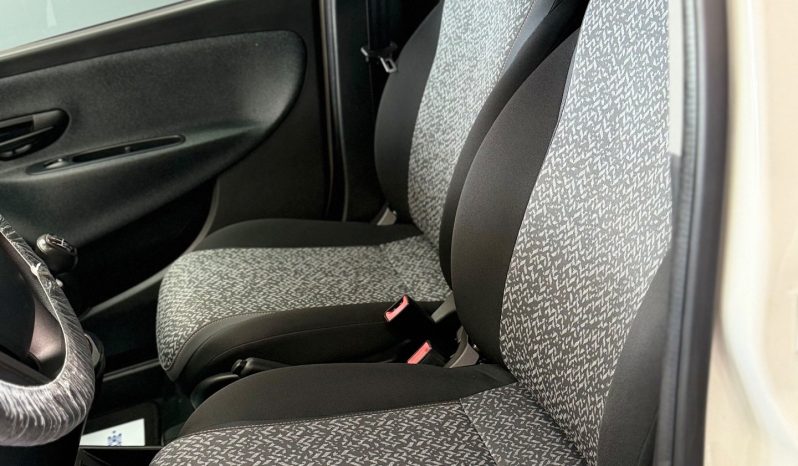 
								Lancia Ypsilon 1.2 Benz 69cv Platinum 11/2020 Nuova full									