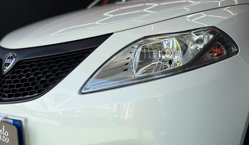 
								Lancia Ypsilon 1.2 Benz 69cv Platinum 11/2020 Nuova full									