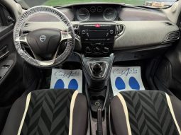 
										Lancia Ypsilon 1.3 MJT 95 CV NUOVA 11/2015 full									