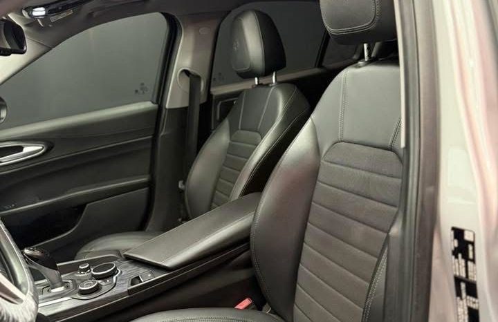 
								Alfa Romeo Giulia 2.2 TD 160 CV AT8 ESTREMA FULL 2020 full									