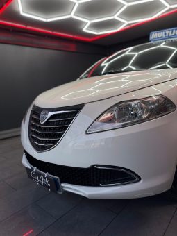 
										Lancia Ypsilon 1.3 MJT 95 CV NUOVA 11/2015 full									