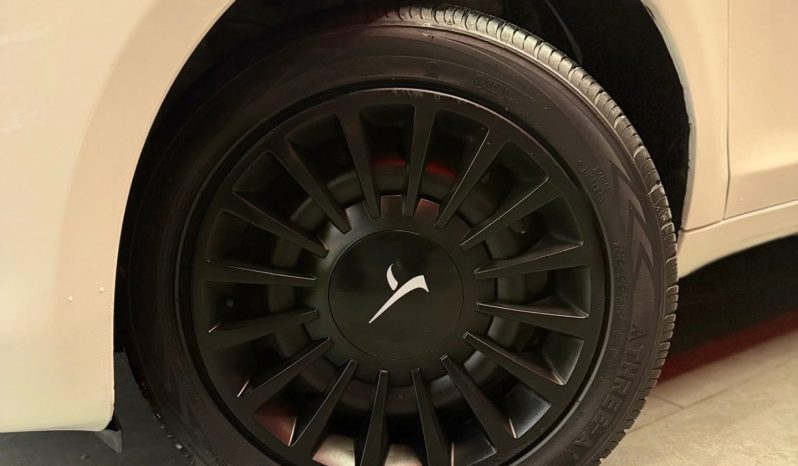 
								Lancia Ypsilon 1.3 MJT 95 CV NUOVA 11/2015 full									