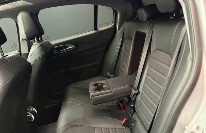 
								Alfa Romeo Giulia 2.2 TD 160 CV AT8 ESTREMA FULL 2020 full									