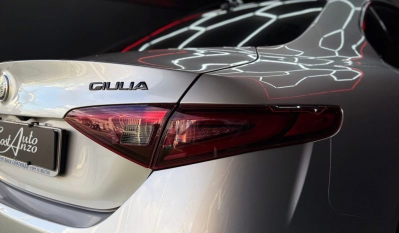 
								Alfa Romeo Giulia 2.2 TD 160 CV AT8 ESTREMA FULL 2020 full									