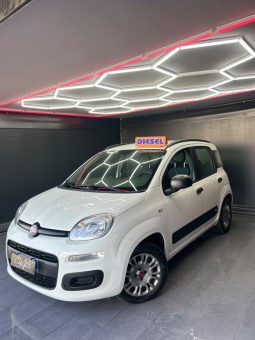 
										Fiat Panda 1.3 Multijet 95cv Lounge 12/2017 full									