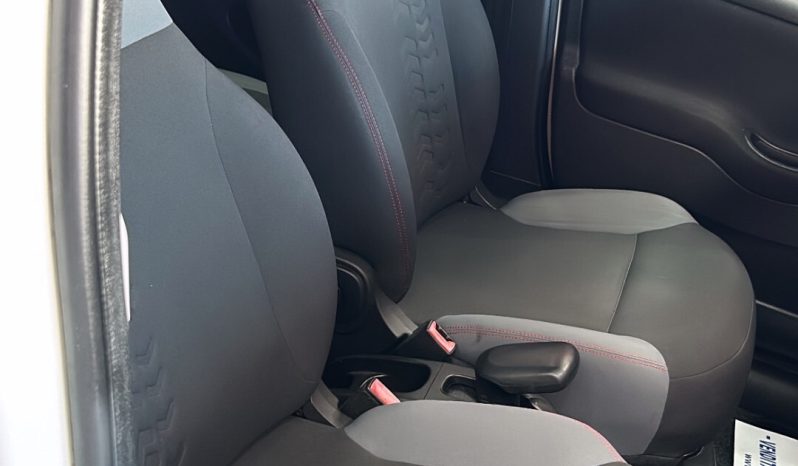 
								Fiat Panda 1.3 Multijet 95cv Lounge 12/2017 full									