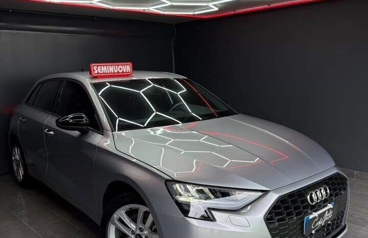 
								Audi A3 SPB 30 TDI S tronic S line edition 12/2022 full									