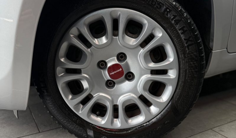 
								Fiat Panda 1.3 Multijet 75 cv Lounge 2014 full									