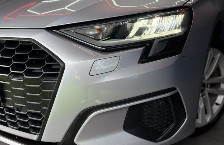 
								Audi A3 SPB 30 TDI S tronic S line edition 12/2022 full									