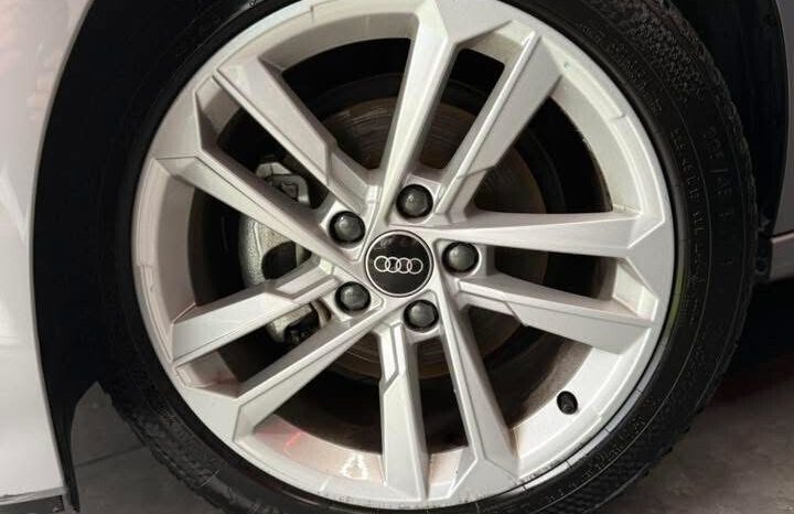 
								Audi A3 SPB 30 TDI S tronic S line edition 12/2022 full									