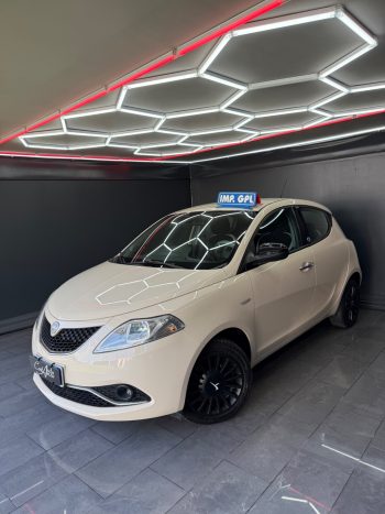 Lancia Ypsilon 1.2 GPL Ecochic Gold 2016