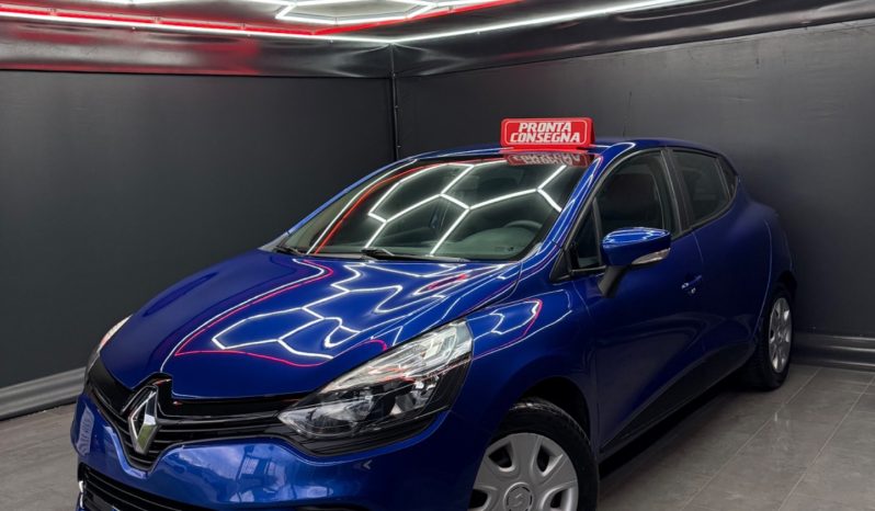 
								Renault Clio 1.2 Benzina 75 CV Duel 2018 full									