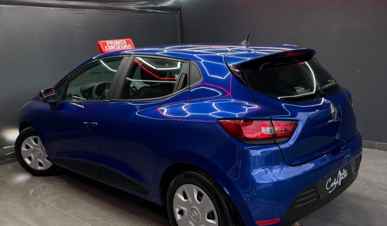
								Renault Clio 1.2 Benzina 75 CV Duel 2018 full									
