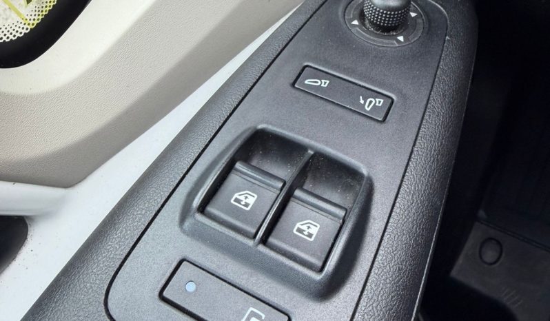 
								Peugeot Boxer 2.0 BlueHDi 130CV Furgone KM 0 2018 full									