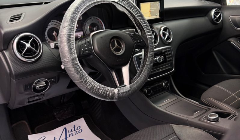 
								Mercedes-benz A180 CDI MOT.MERCEDES 109 CV full									