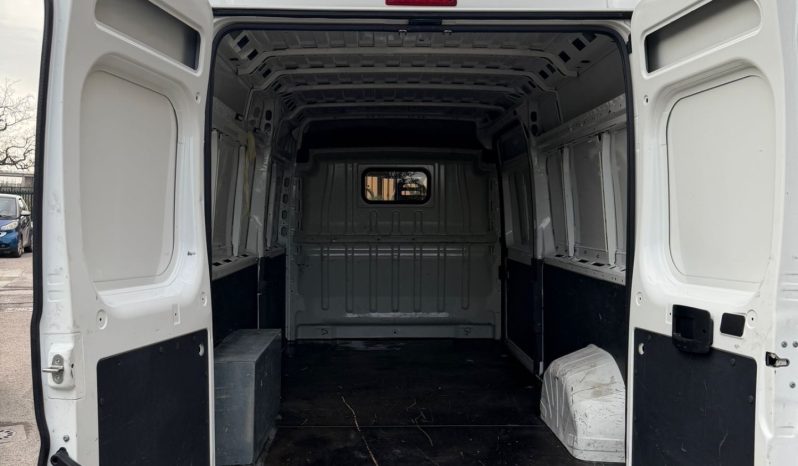 
								Peugeot Boxer 2.0 BlueHDi 130CV Furgone KM 0 2018 full									