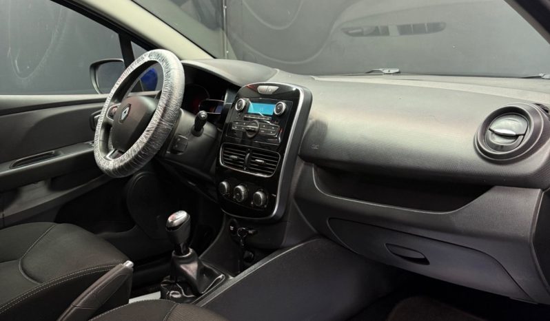 
								Renault Clio 1.2 Benzina 75 CV Duel 2018 full									