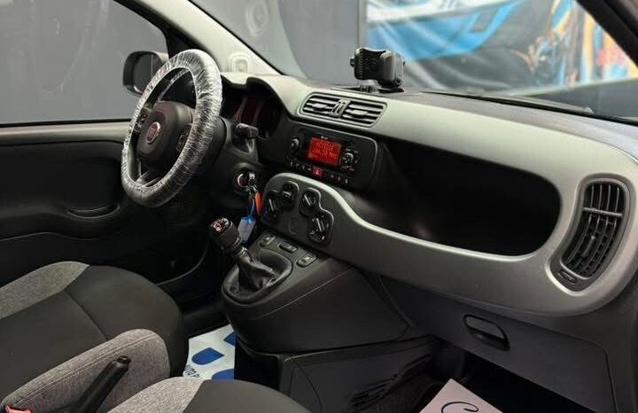 
								Fiat Panda 1.0 Hybrid City Cross 29000 KM full									