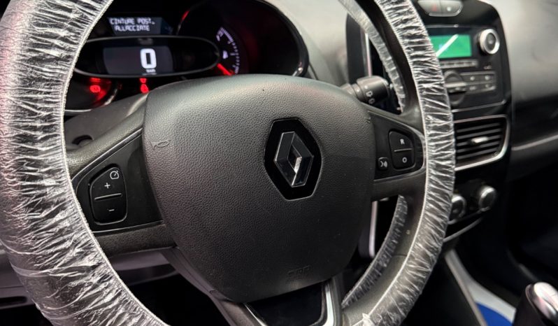 
								Renault Clio 1.2 Benzina 75 CV Duel 2018 full									