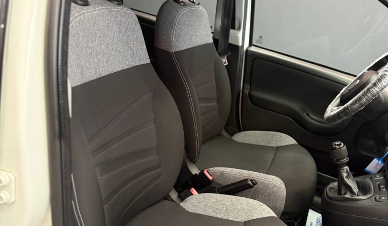 
								Fiat Panda 1.0 Hybrid City Cross 29000 KM full									