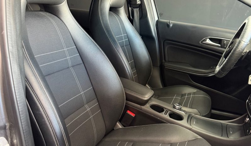 
								Mercedes-benz A180 CDI MOT.MERCEDES 109 CV full									