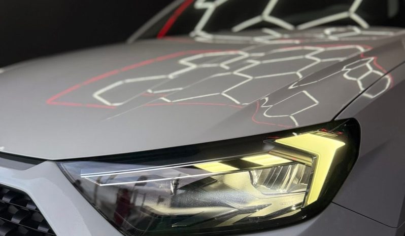 
								Audi A1 SPB 25 TFSI Identity Black 2020 full									