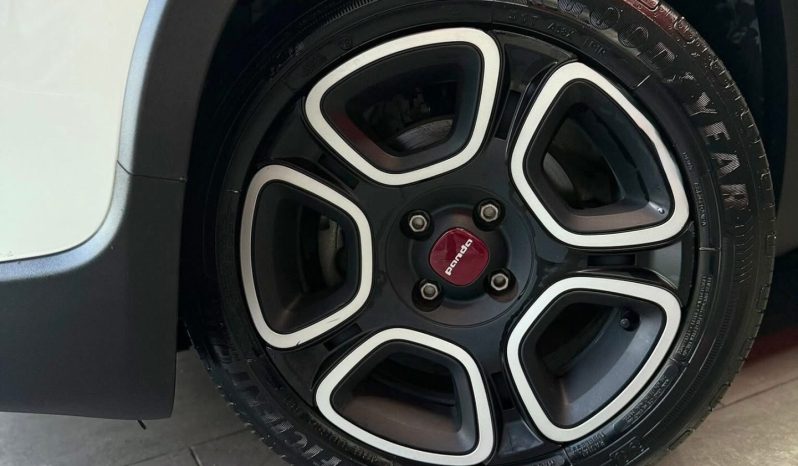 
								Fiat Panda 1.0 Hybrid City Cross 29000 KM full									