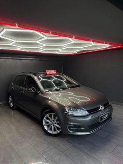
										Volkswagen Golf 2.0 TDI DSG 150 CV TETTO . Highline BlueMotion Technology full									