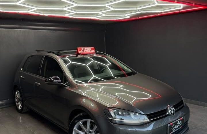 
								Volkswagen Golf 2.0 TDI DSG 150 CV TETTO . Highline BlueMotion Technology full									