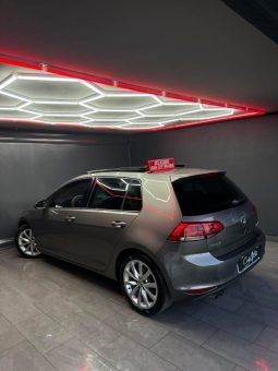 
										Volkswagen Golf 2.0 TDI DSG 150 CV TETTO . Highline BlueMotion Technology full									