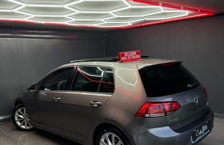 
								Volkswagen Golf 2.0 TDI DSG 150 CV TETTO . Highline BlueMotion Technology full									