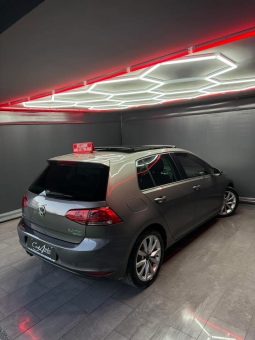 
										Volkswagen Golf 2.0 TDI DSG 150 CV TETTO . Highline BlueMotion Technology full									