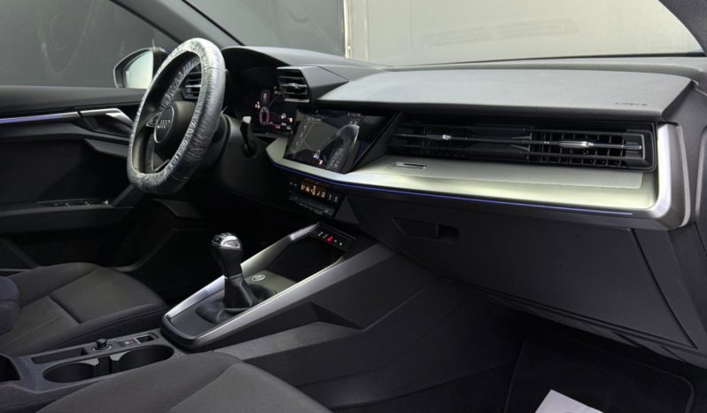 
								Audi A3 SPB 30TDI S line edition 2022 Full full									