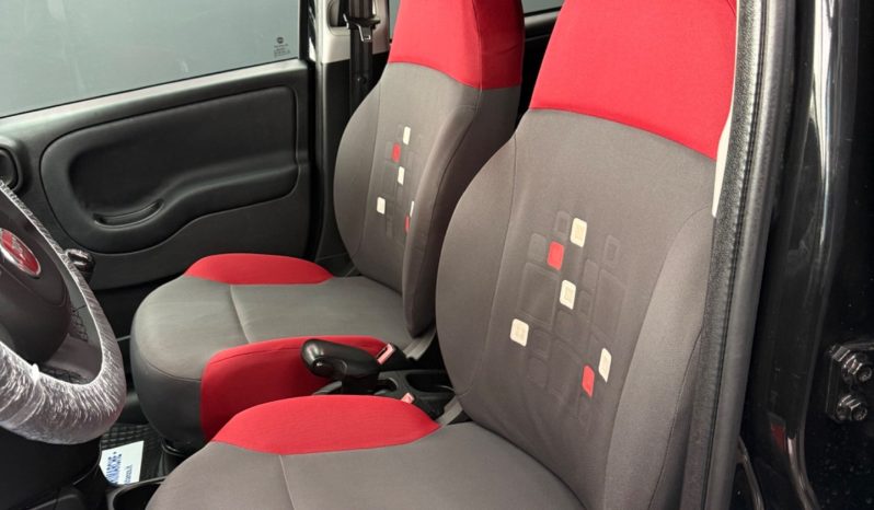 
								Fiat Panda 1.2 Bnzina Lounge 2013 full									