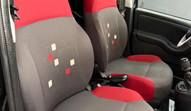 
								Fiat Panda 1.2 Bnzina Lounge 2013 full									