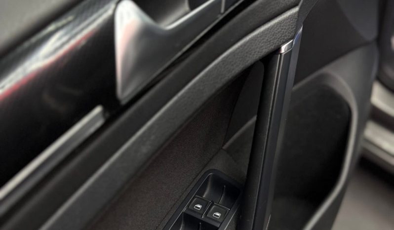 
								Volkswagen Golf 2.0 TDI DSG 150 CV TETTO . Highline BlueMotion Technology full									