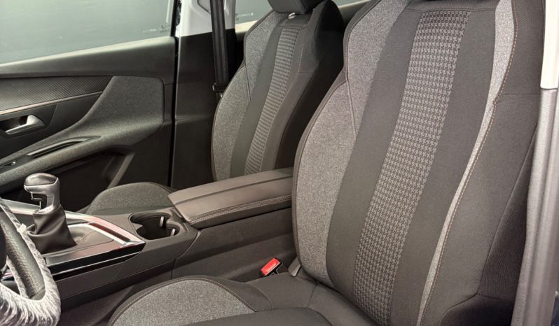 
								Peugeot 3008 1.5 BlueHDi 130 CV Allure 2020 full									