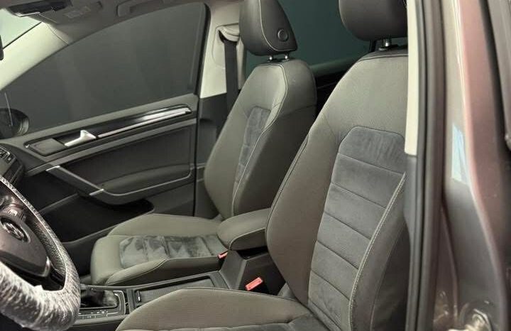 
								Volkswagen Golf 2.0 TDI DSG 150 CV TETTO . Highline BlueMotion Technology full									